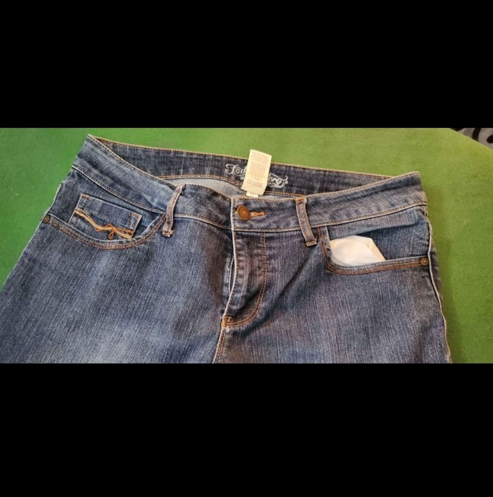 Faded Glory Boot Cut Stretch Womens Jean Pants Size 14P - Picture 4 of 5
